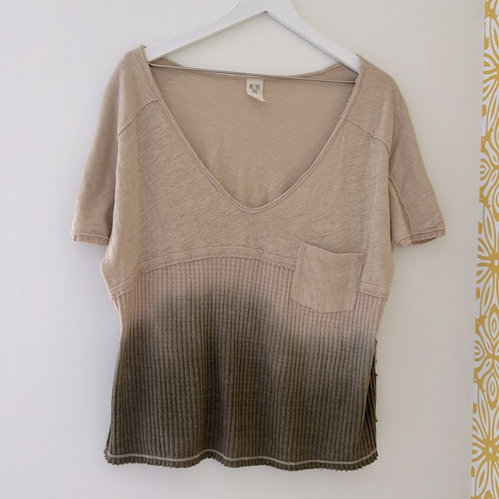 Free People Short Sleeve Oversized Top. XS. Tan - dark green ombré at bottom.